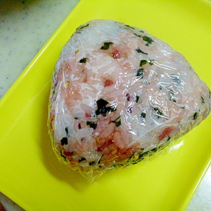 簡単 冷めても美味しい ワカメと梅の混ぜおにぎり レシピ 作り方 By みずたまsweet 楽天レシピ 簡単 冷めても美味しい ワカメと梅の混ぜおにぎり レシピ 作り方 By みずたまsweet 楽天レシピ